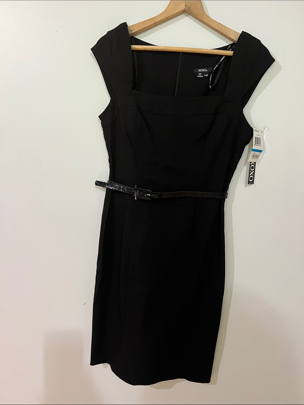 XOXO Black Square-Neck Cap-Sleeve Midi Dress with Slim Belt NWT